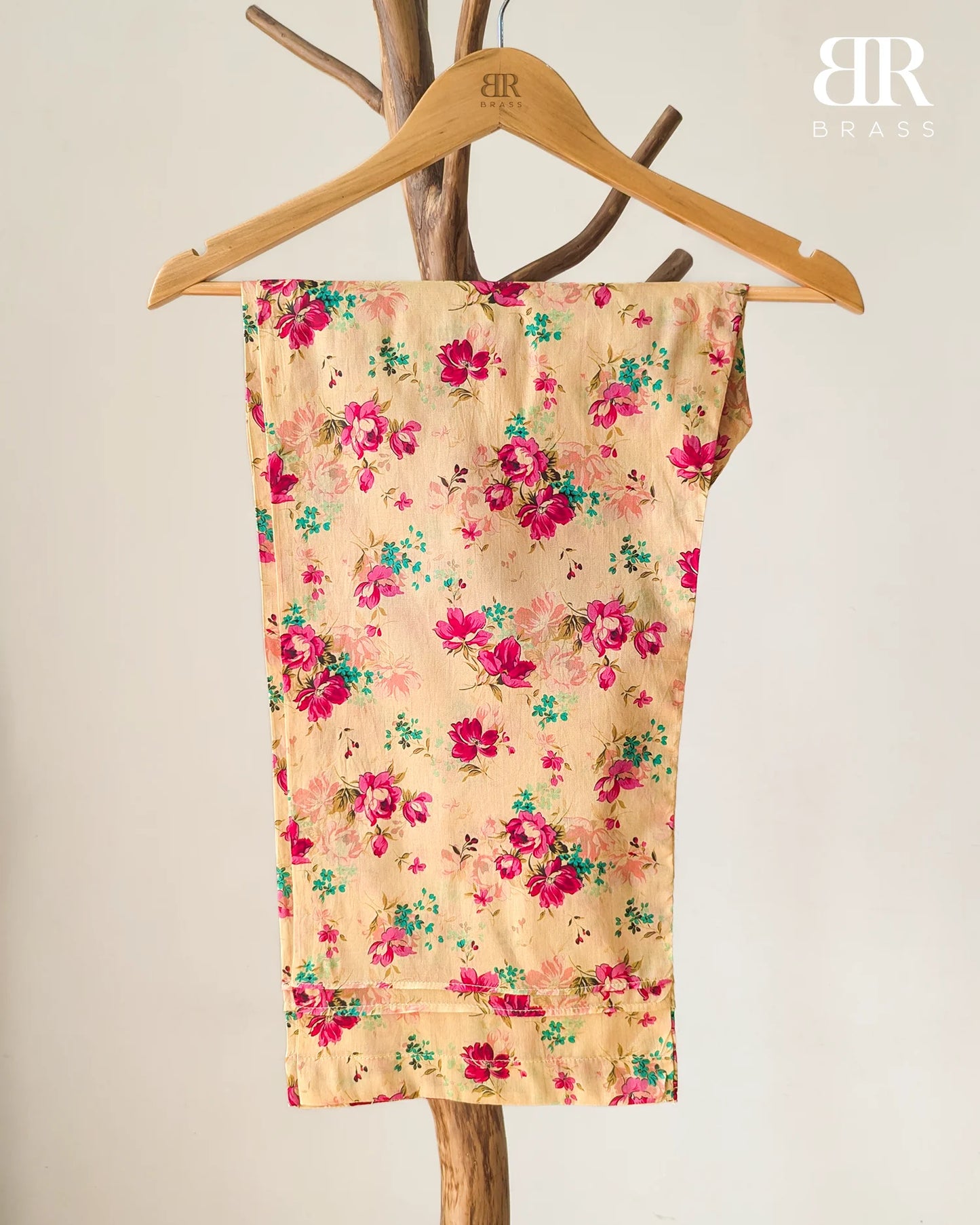 Floral Radiance – 3 Piece Premium Lawn Suit