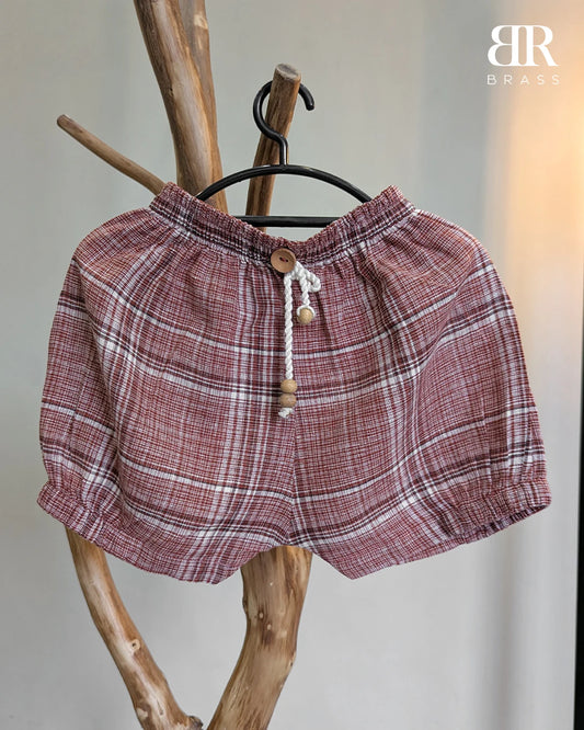 Checkered Shorts with wooden details