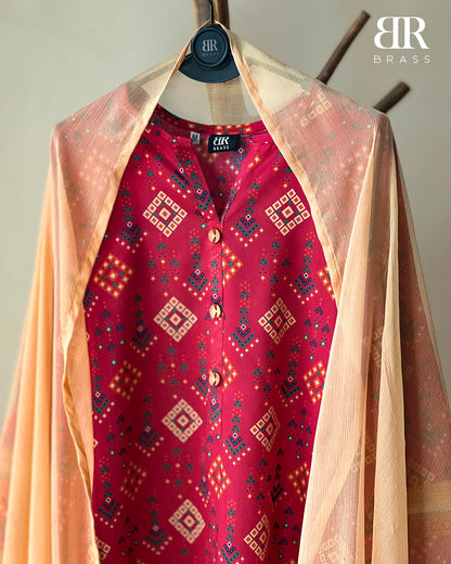 Maroon Chunri – 3 Piece Premium Lawn Suit