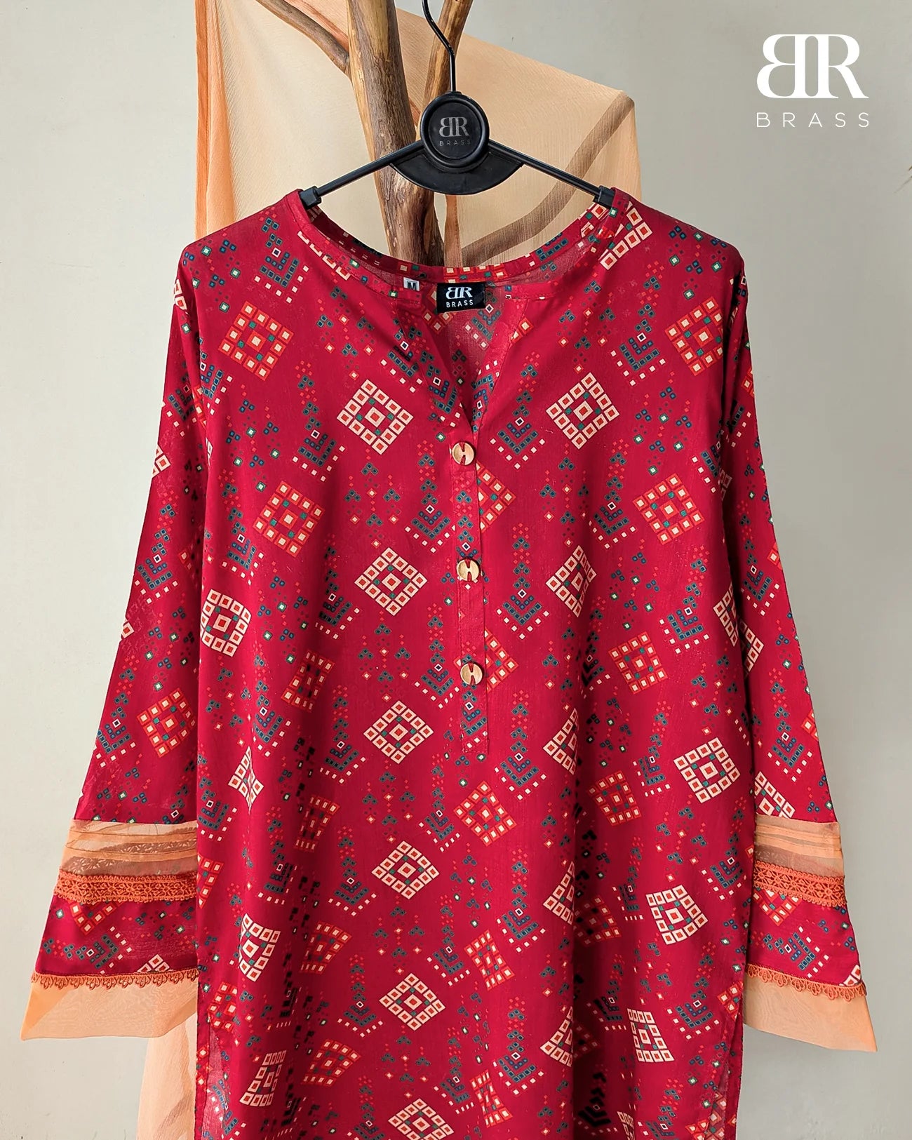 Maroon Chunri – 3 Piece Premium Lawn Suit